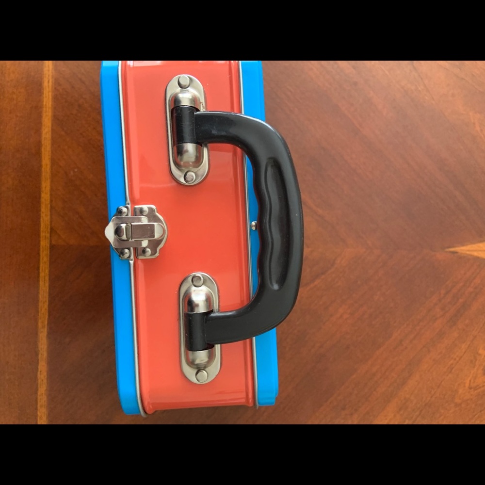 Wonder Woman Lunchbox - Picture 4 of 6